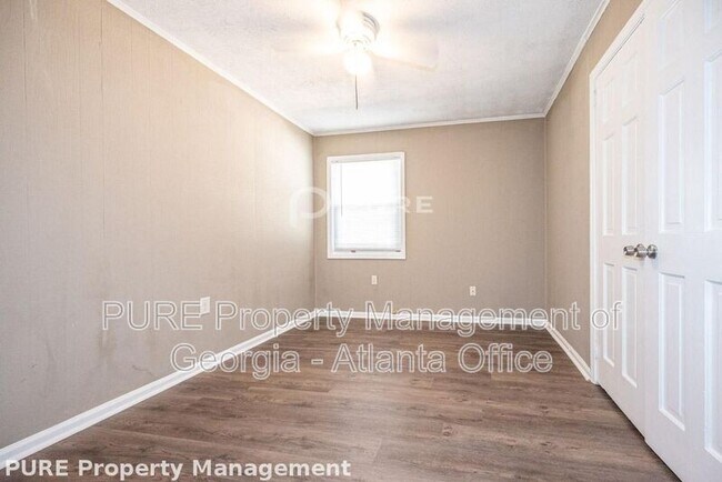 Building Photo - 245 Doane St SW