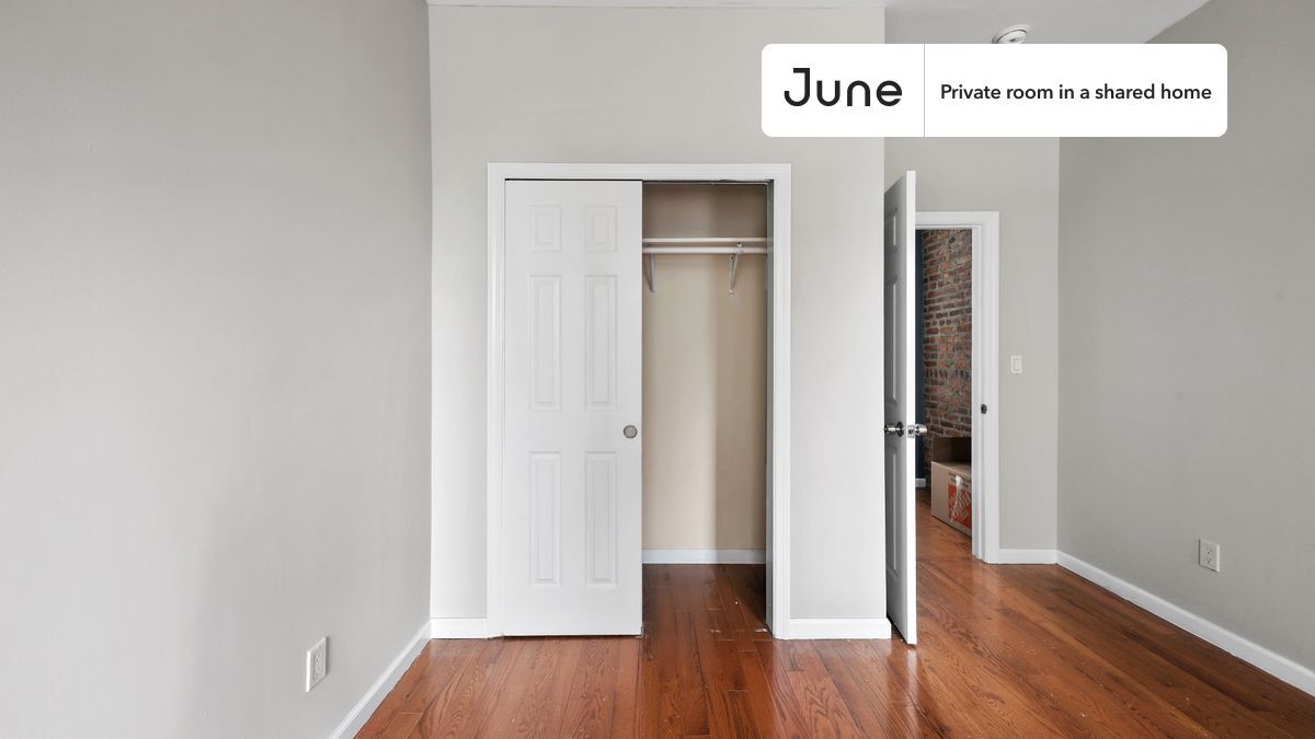 Building Photo - Room in Shared 2 bed/1 bath home
