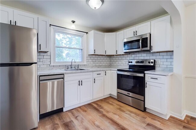 Building Photo - 159 Harwick Rd