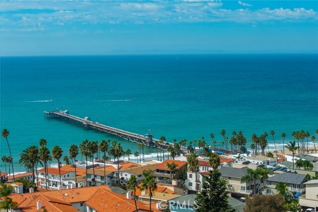 Building Photo - 319 Cazador Ln