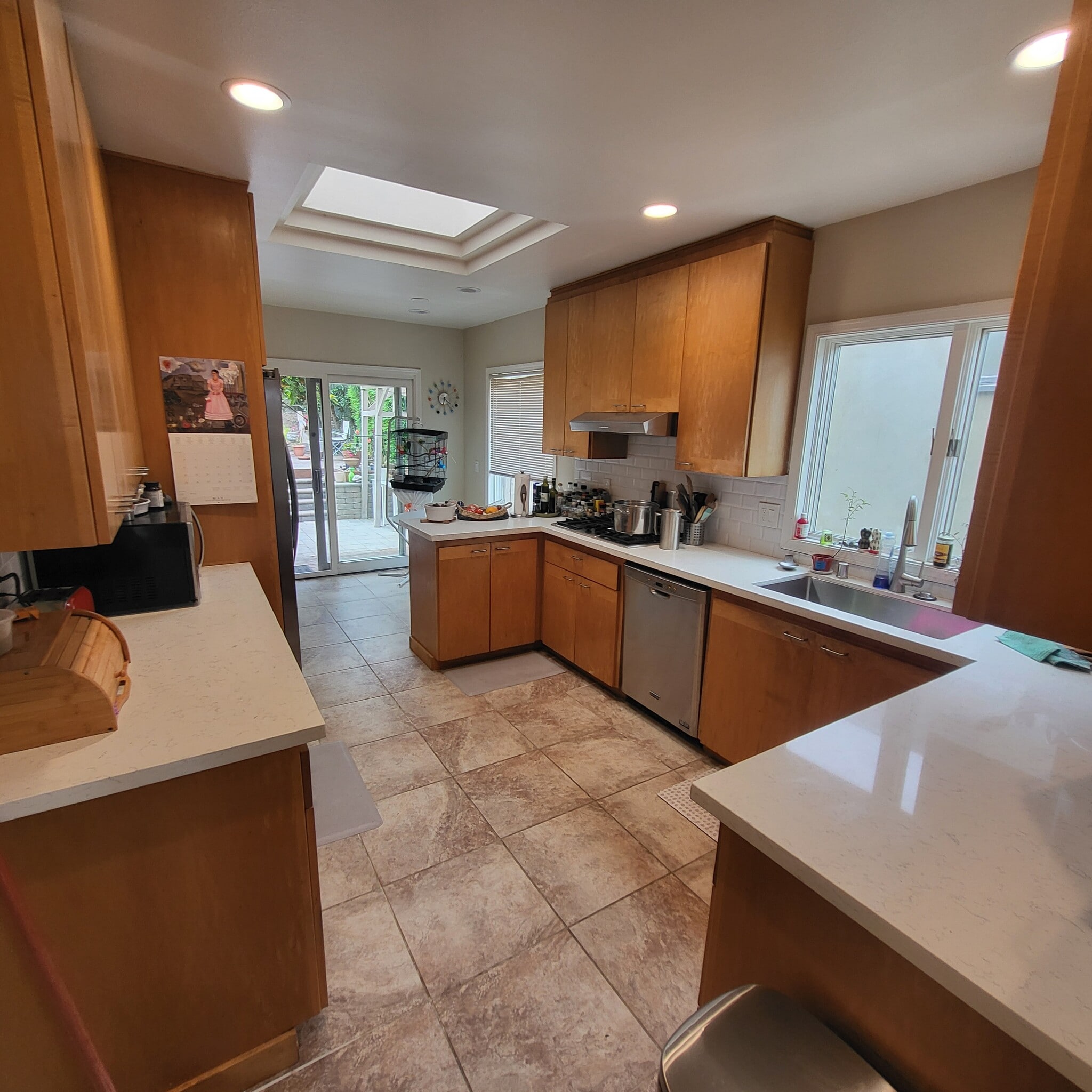 Kitchen - 547 Santa Clara Ave
