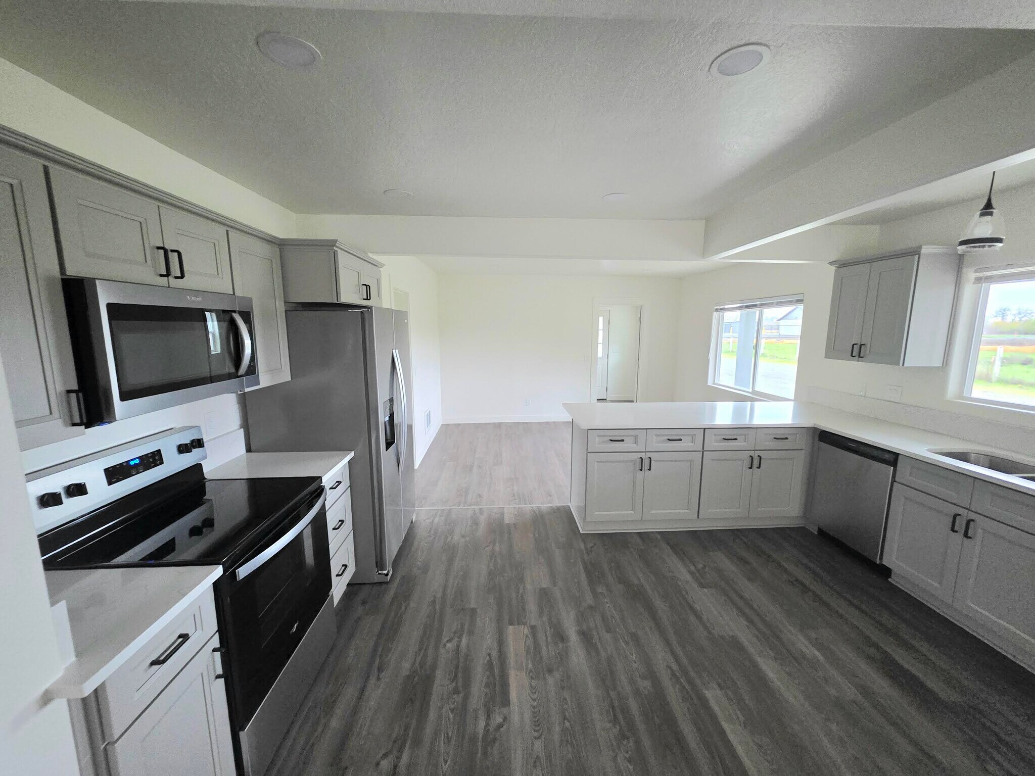 Building Photo - 12765 Clow Corner Rd