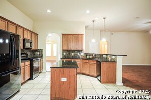 Building Photo - 6103 Geranium