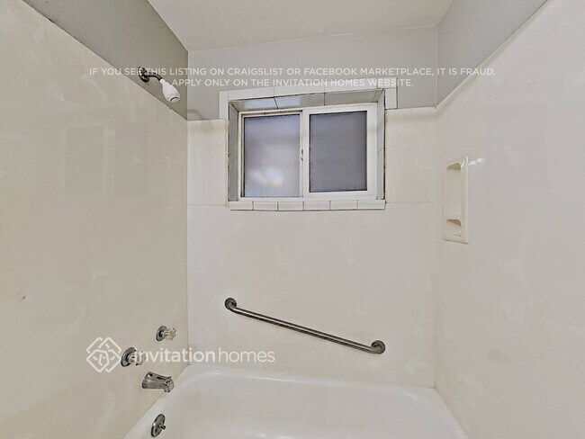 Building Photo - 7361 Quivas St