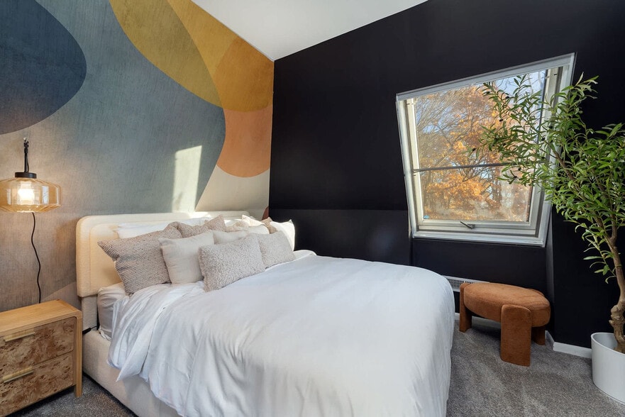 Building Photo - 585 Granny Lewis Ln