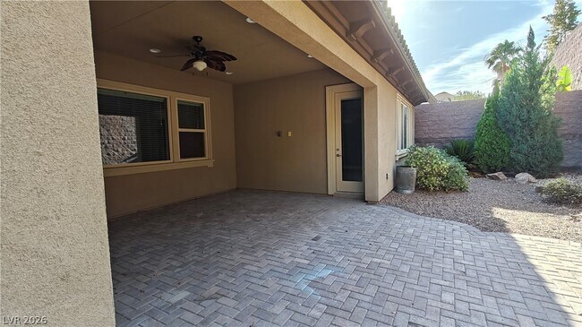 Building Photo - 2868 Josephine Dr