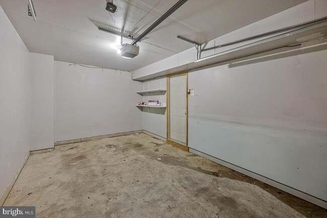 Building Photo - 1815 Spanish Oak Ln