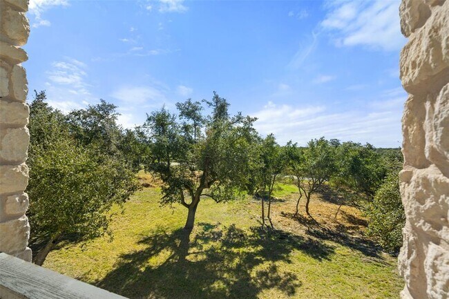 Building Photo - 310 Saddle Blanket Dr