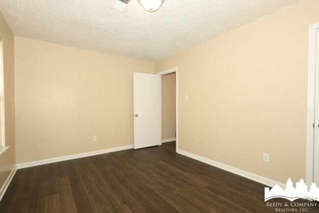 Building Photo - 3445 Beech Grove Rd