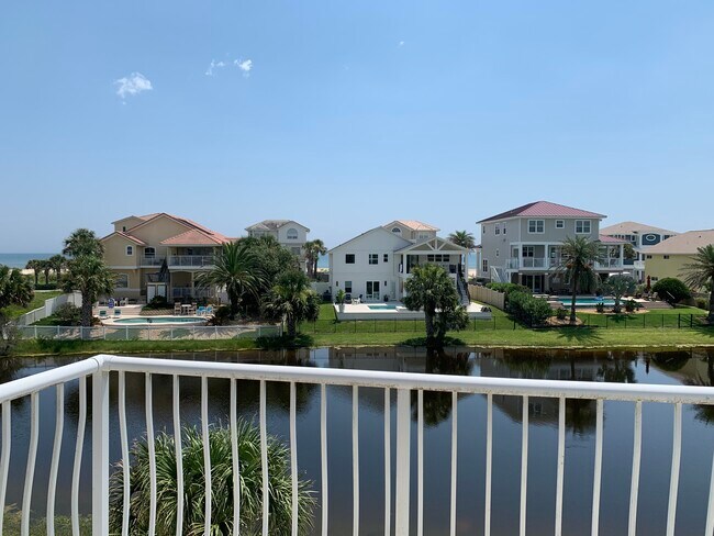 Building Photo - 17 Mahoe Dr S
