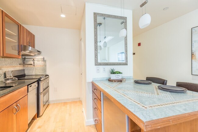 Building Photo - 1 Huntington Ave