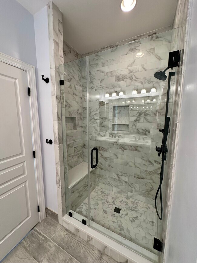 Building Photo - 20284 Center Brook Square