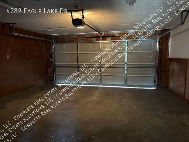 Building Photo - 4282 Eagle Lake Dr