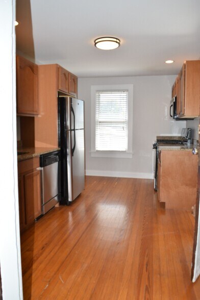 Kitchen - 319 1/2 Jackson St