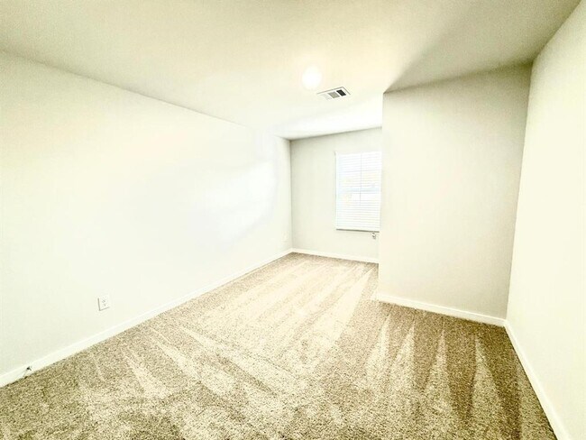 Building Photo - 7898 Alset Dr