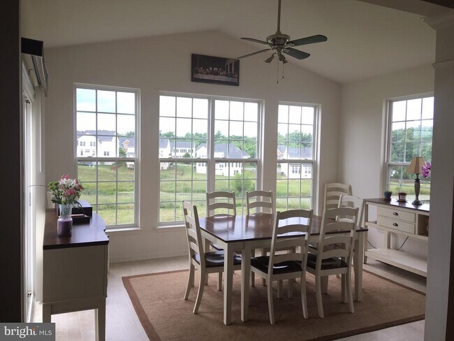 Building Photo - 5629 Ivy Hill Dr