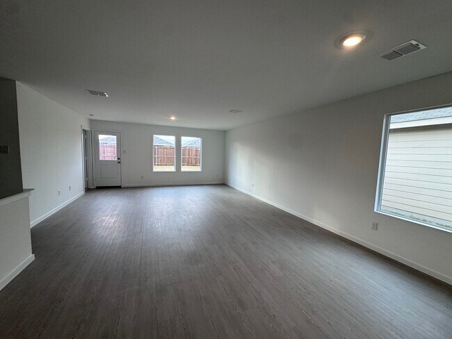 Building Photo - 5900 Crystal Water Wy