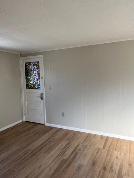 Building Photo - 1424 North Ave