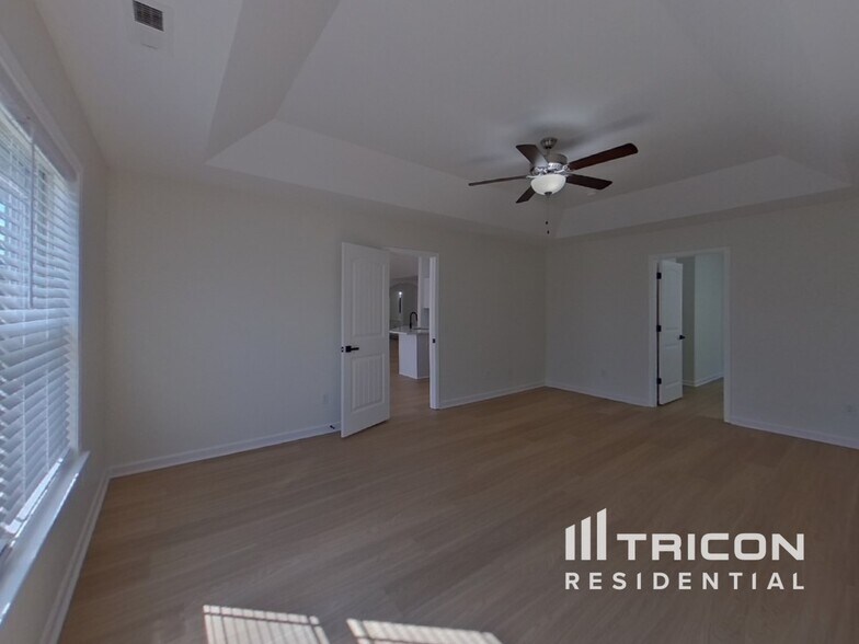 Building Photo - 122 Corinth Dr