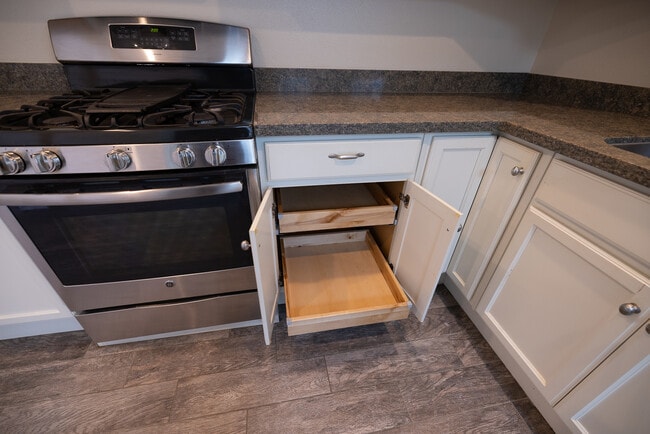 Building Photo - 3505 Idlewild Way