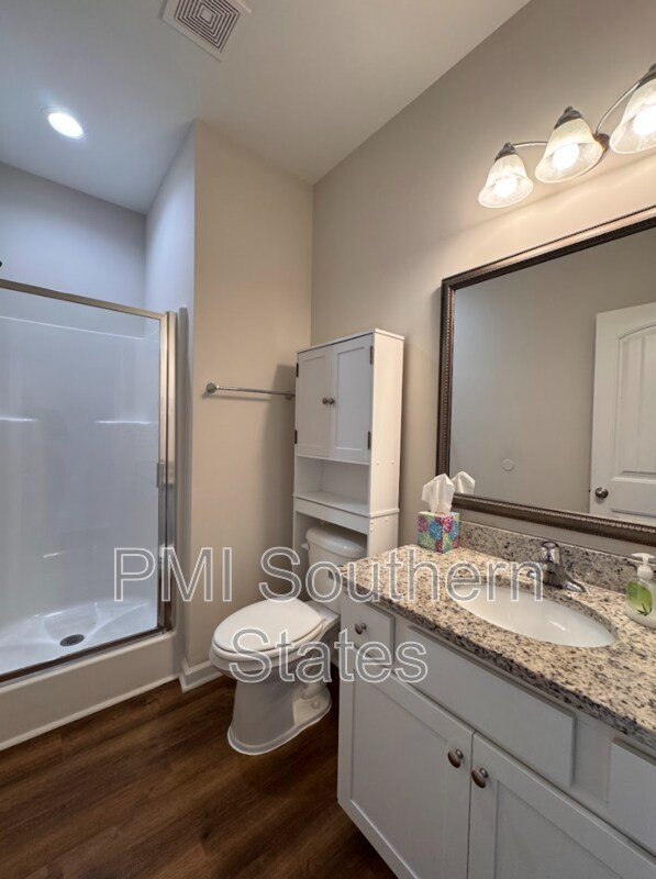 Building Photo - 320 Alameda Ln