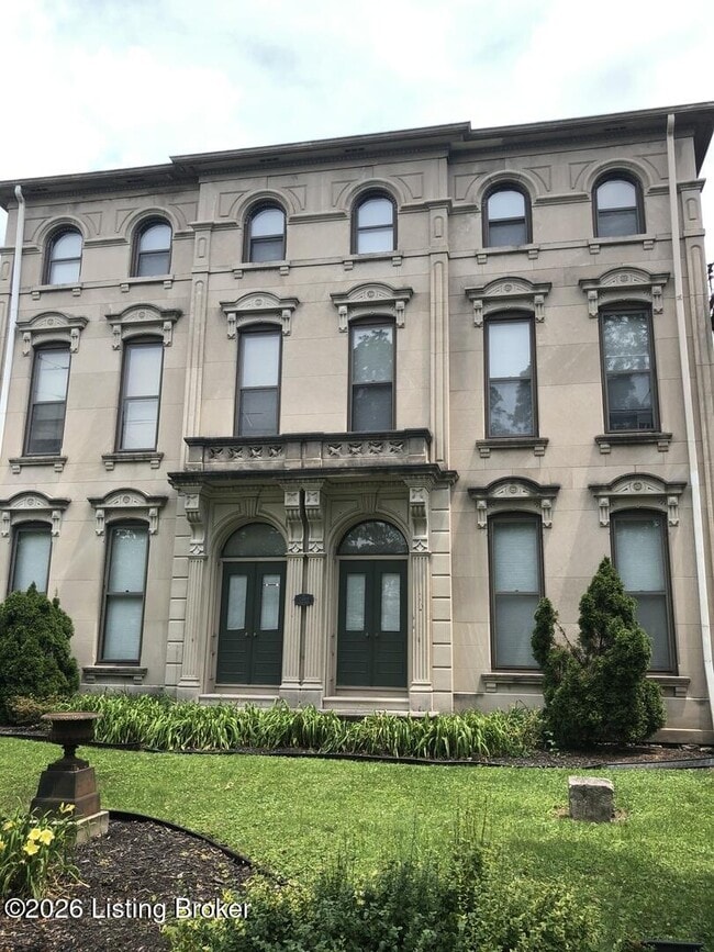 Building Photo - 1009 S 3rd St