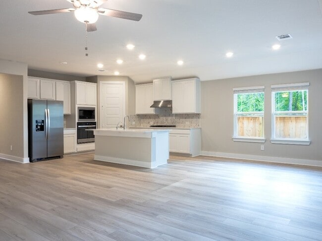 Building Photo - 2010 Bluff Oak Ct