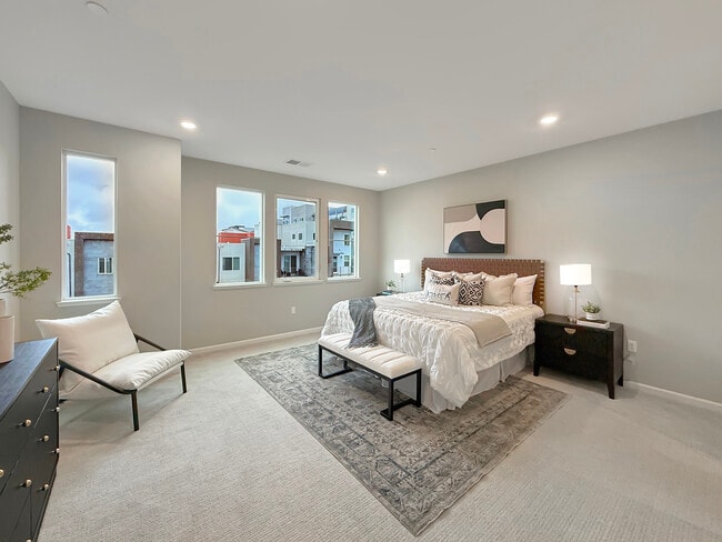 Building Photo - 262 Agustin Narvaez St