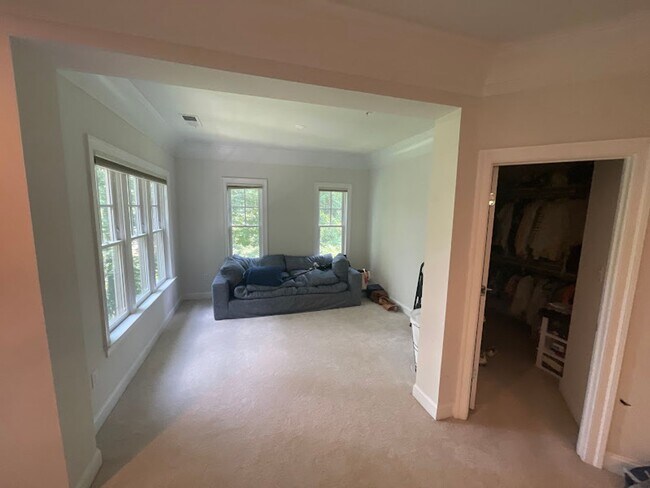 Building Photo - 5319 Camberley Ave