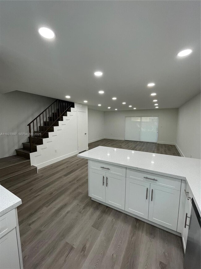 Building Photo - 8427 SW 137th Ave