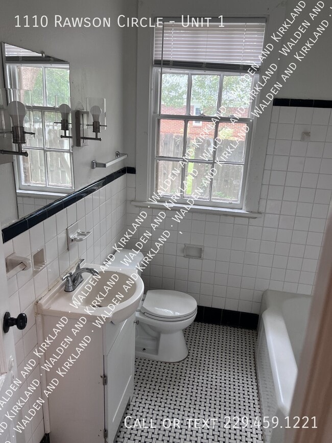 Building Photo - 1110 Rawson Cir
