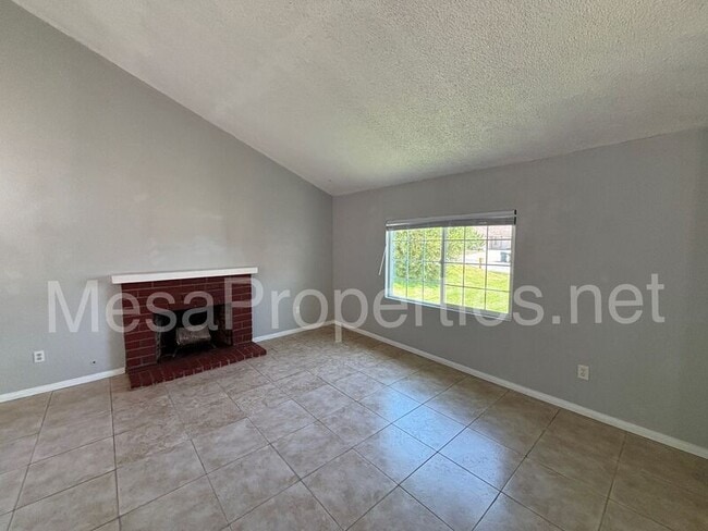 Building Photo - 6632 Bandola St