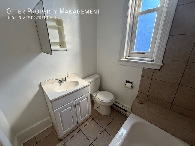Building Photo - 3651 N 21st St