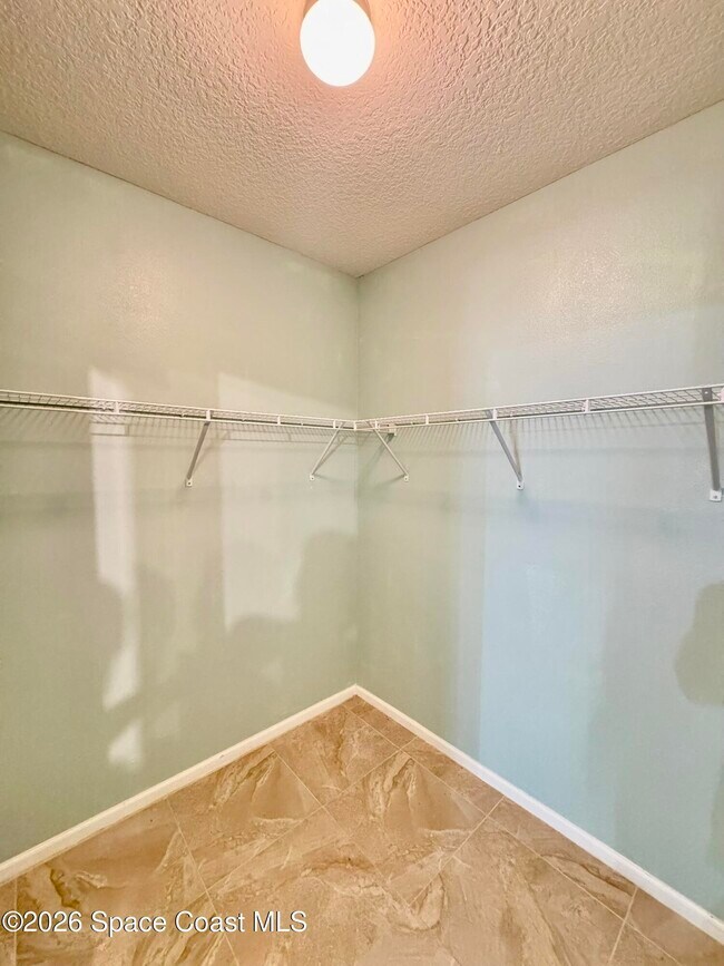Building Photo - 3750 Aria Dr