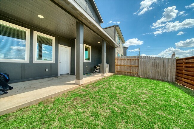 Building Photo - 3830 Singing Coast Path