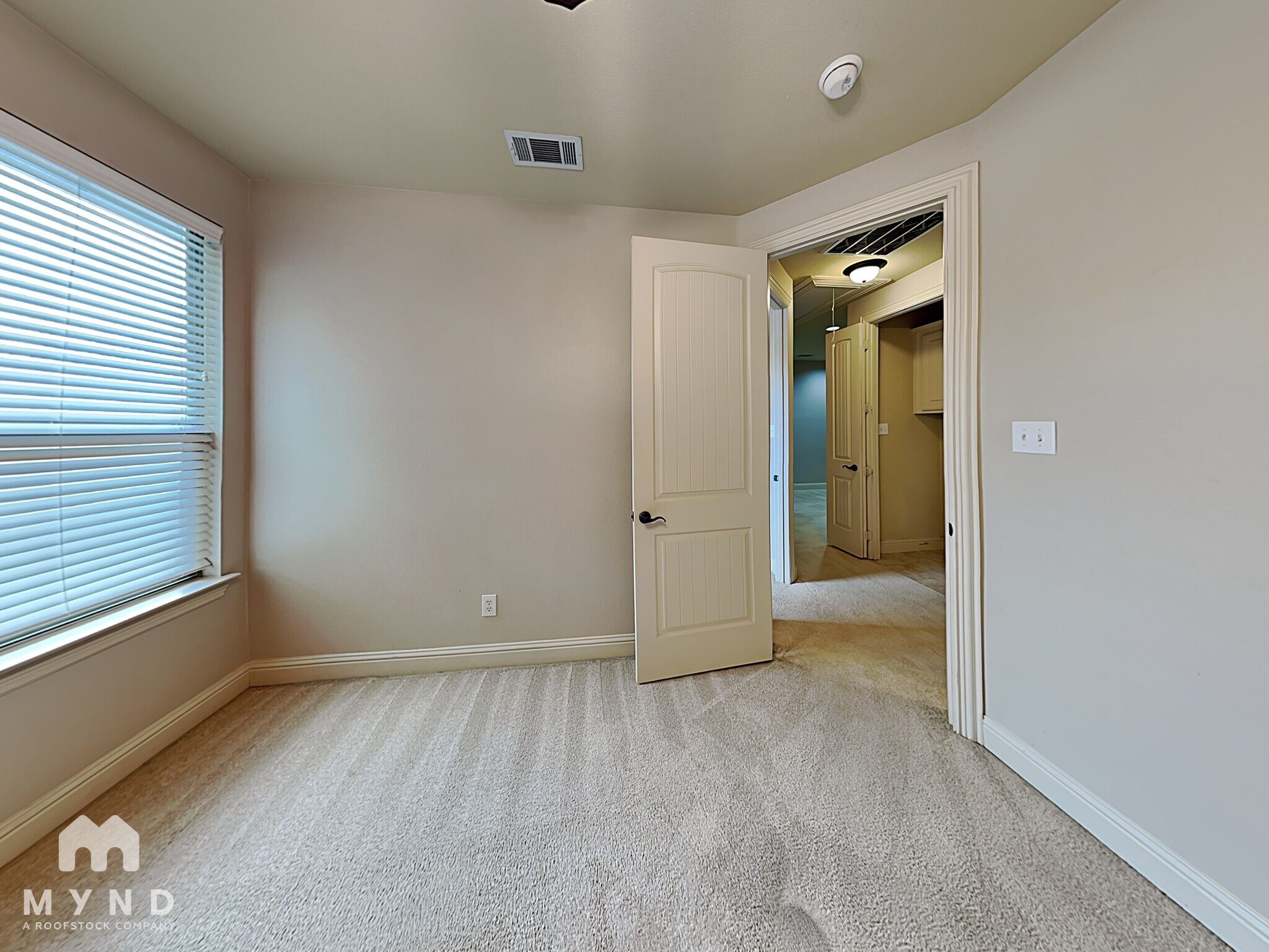 Building Photo - 2204 Apollonia Ln