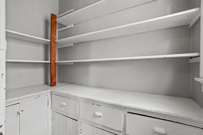 Building Photo - Maryland Lower