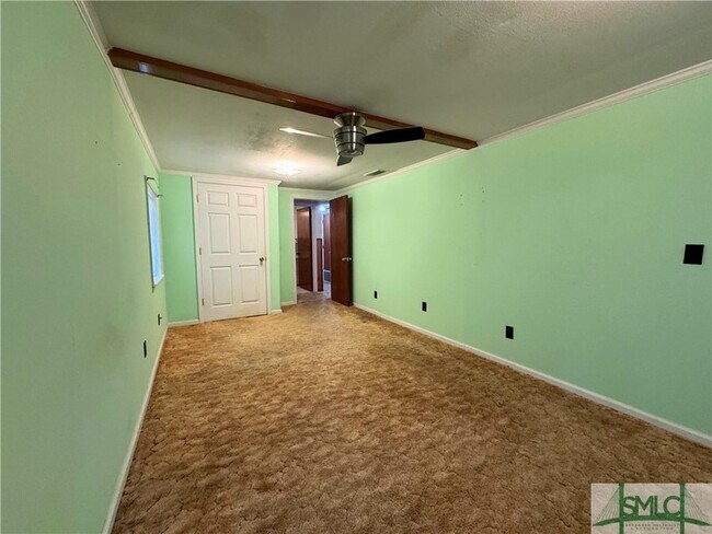 Building Photo - 108 Tyler St