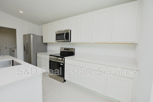 Building Photo - 2216 Rock Dr