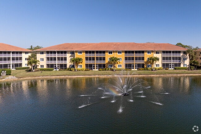 Alt Building Angle - Lakeside Hideaway