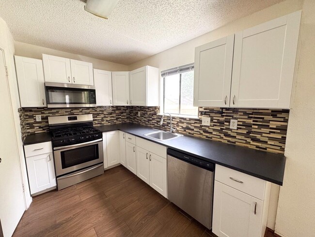 Building Photo - 11701 Hidden Quail Dr