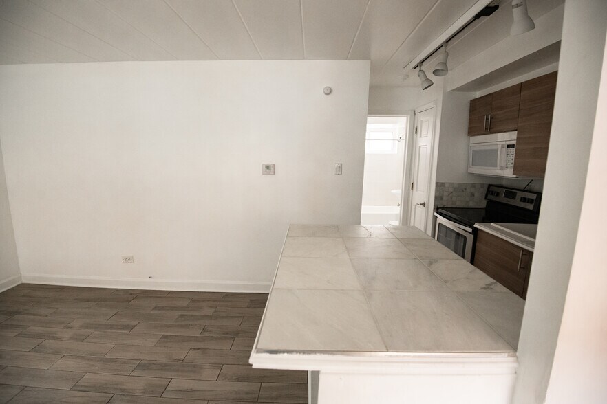 Building Photo - 40 Harrison St