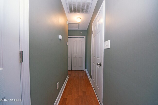 Building Photo - 211 Michel Ct