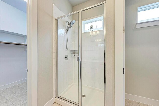 Building Photo - 3108 E 51st St