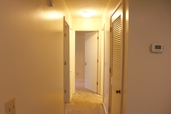 Building Photo - 1034 Blue Ridge Dr