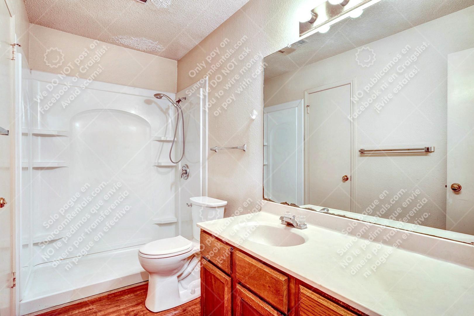 Building Photo - 106 Hughson Ct