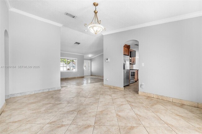 Building Photo - 10620 SW 146th Ct