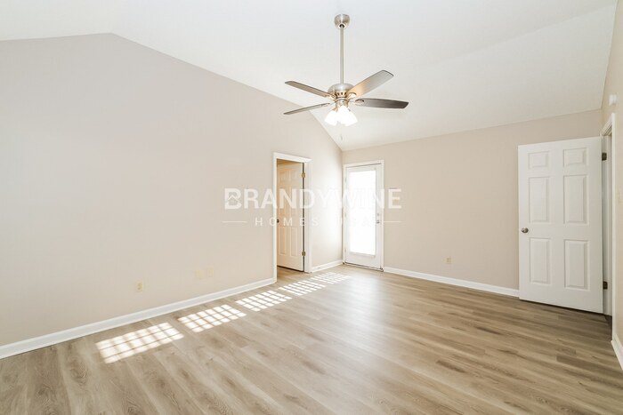 Building Photo - 8077 Sandywood Ln