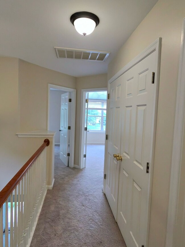 Building Photo - 105 Chardonnay Rd
