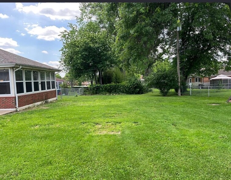 Building Photo - 2326 Fairy Bell Dr